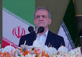 پزشکیان: با وجود ارتش با قدرت گفتگو می‌کنیم